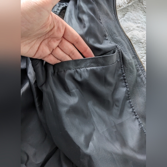 Genuine Black Leather Sleeveless Vest - NWOT - Picture 6 of 12